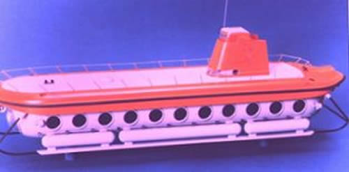 Large tourist submarine