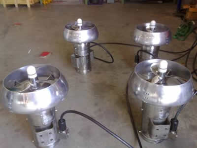 Small submersible thrusters (HAN).jpg