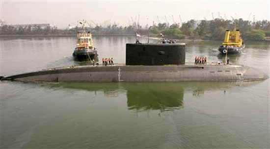 The Indian Navy's Sindhurakshak submarine is seen in Visakhapatnam in this February 13, 2006 file photo. REUTERS-Kamal Kishore-Files