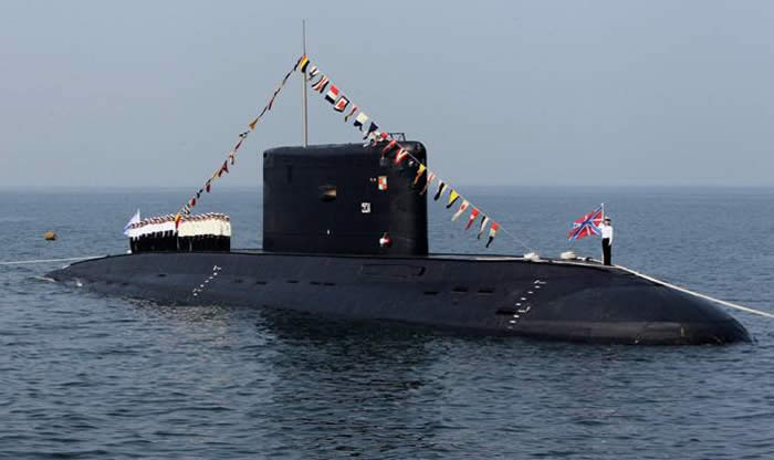 A diesel-powered Varshavyanka-class submarine during the celebrations of the Russian Navy Day in Vladivostok