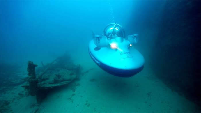 17 One-Man Submarines That Will Take Your Breath Away