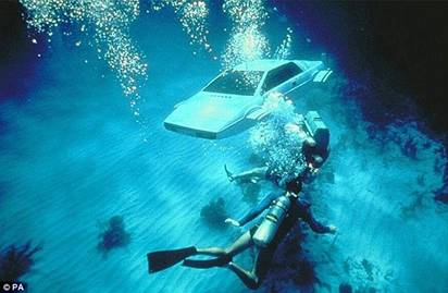 James Bond's amphibious Lotus Esprit (pictured) may be the pinaclke of cool when it comes to personal submarines in films, but the HP Sport Sub 2 offers people the chance to see the fishes in luxury