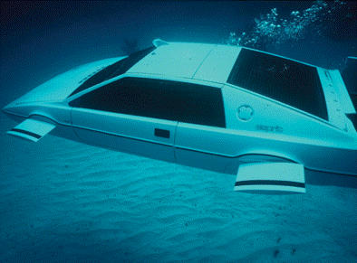 007_lotus_esprit_submarine_2